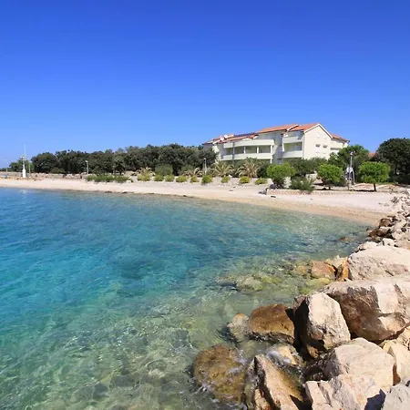 1 Bedroom Gorgeous In Mandre
