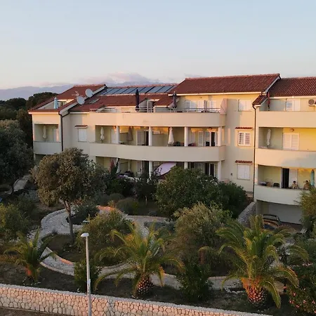 1 Bedroom Gorgeous In Mandre